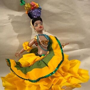 Colorful Vintage Doll with Yellow and Green Dress Brasil
